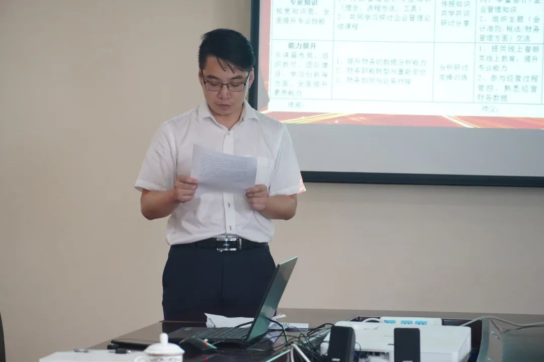 <a href=http://m.trip-tour.cn target=_blank class=infotextkey><a href=http://m.trip-tour.cn target=_blank class=infotextkey>雙良</a>環(huán)境</a>“師帶徒”簽約儀式圓滿(mǎn)落幕