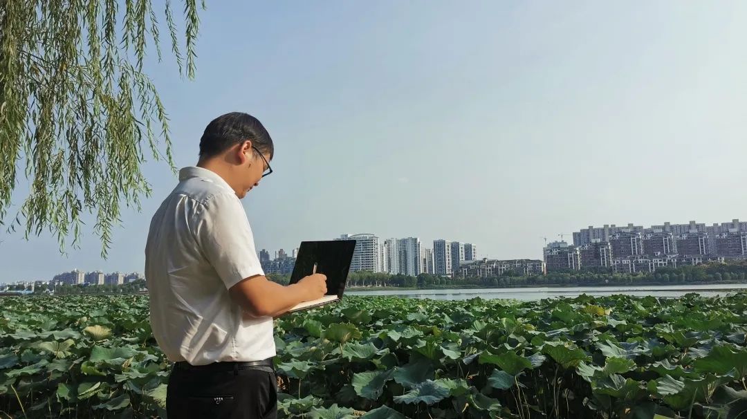 <a href=http://m.trip-tour.cn target=_blank class=infotextkey><a href=http://m.trip-tour.cn target=_blank class=infotextkey>雙良</a>環(huán)境</a>乘風(fēng)破浪的三石弟弟